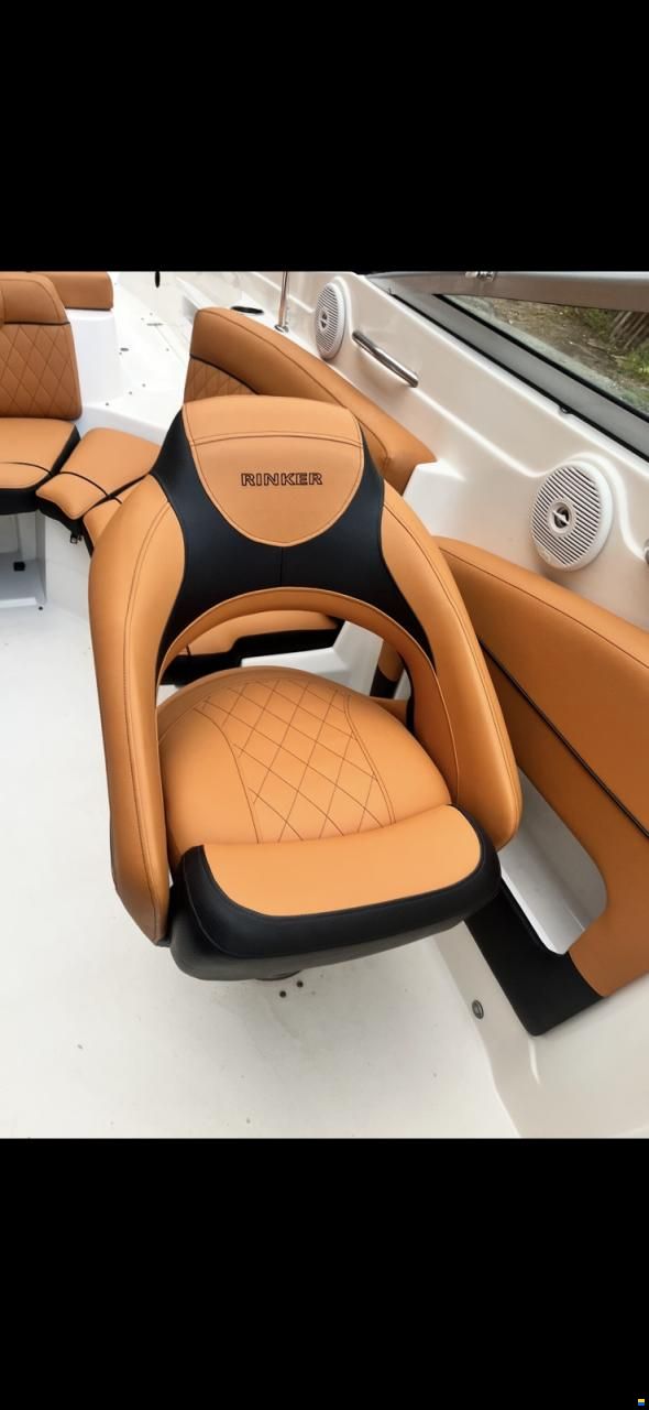 Rinker Cuddy 246 Captiva