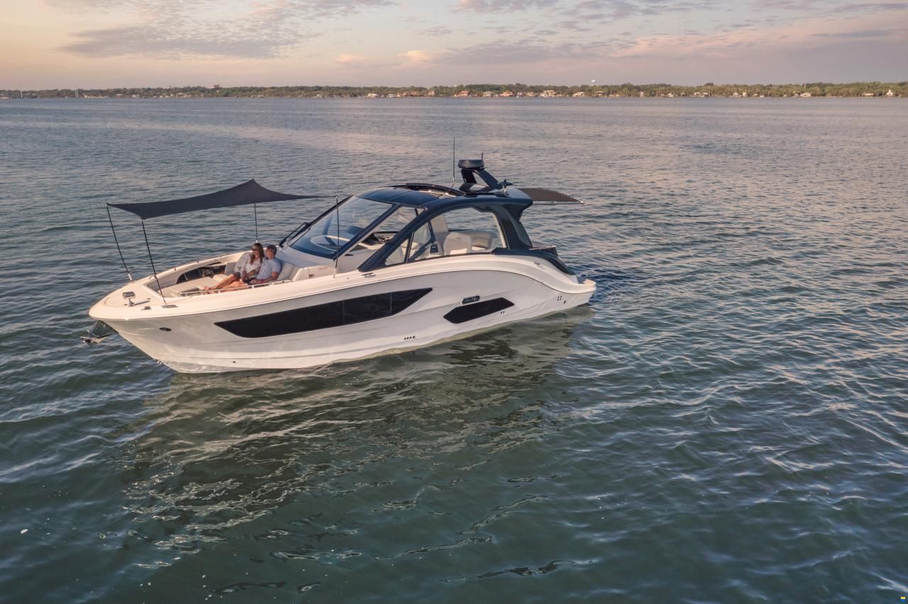Sea Ray 370 SUNDANCER