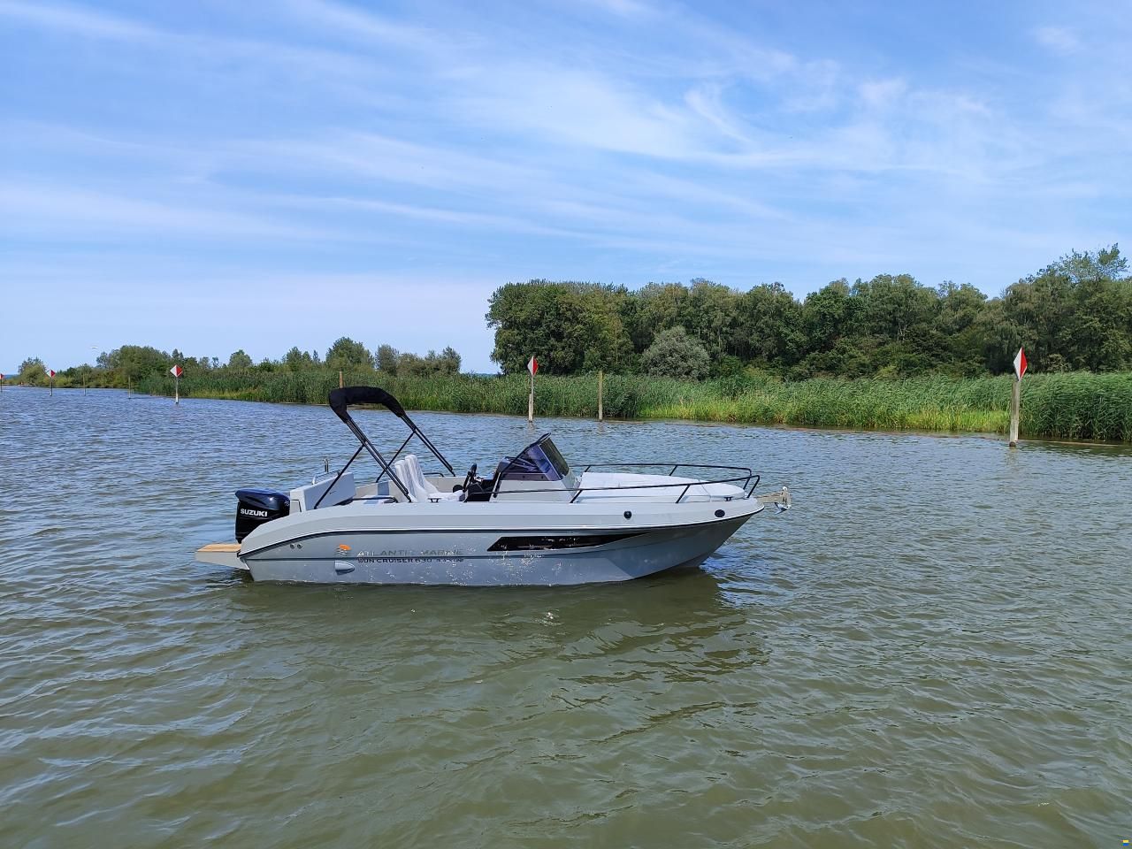 Atlantic Marine Sun Cruiser 630