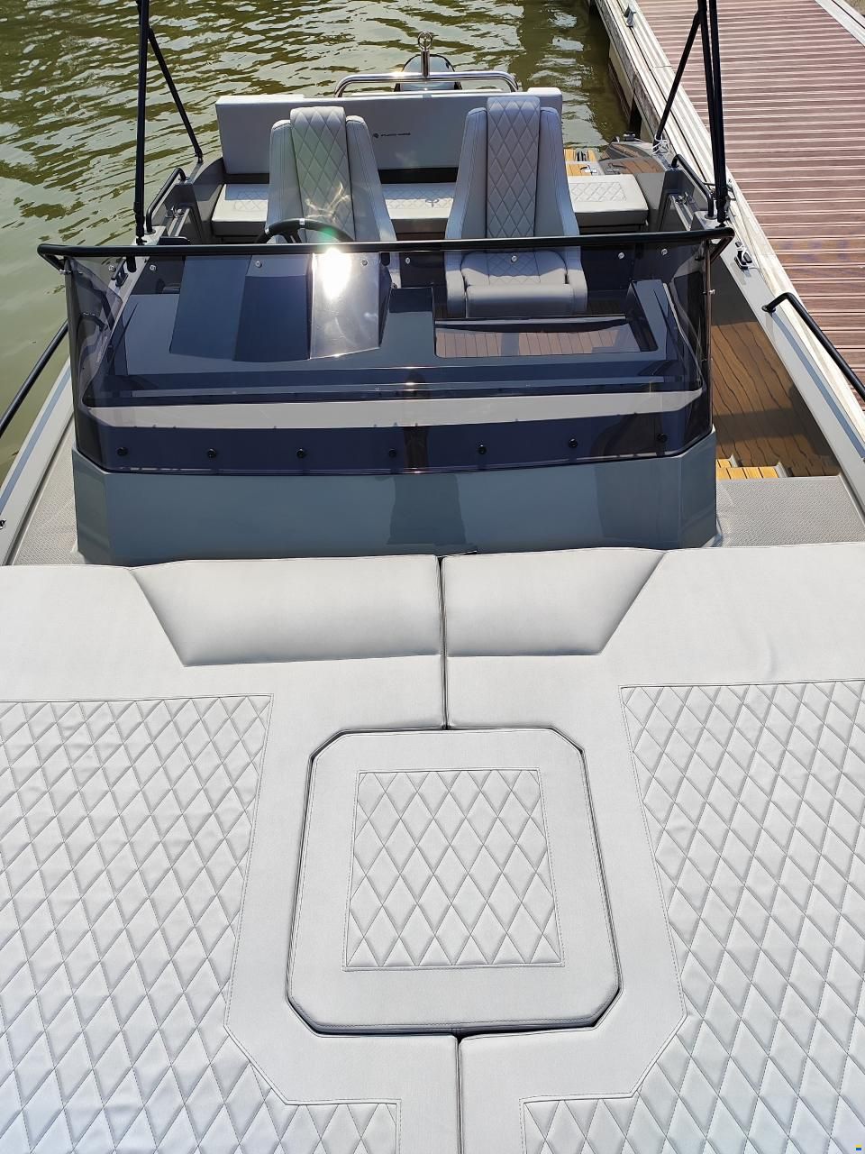 Atlantic Marine Sun Cruiser 630