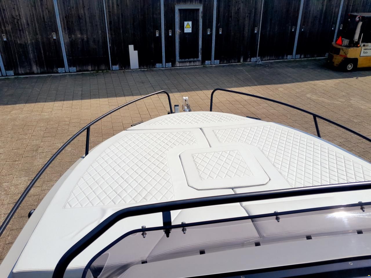 Atlantic Marine Sun Cruiser 630