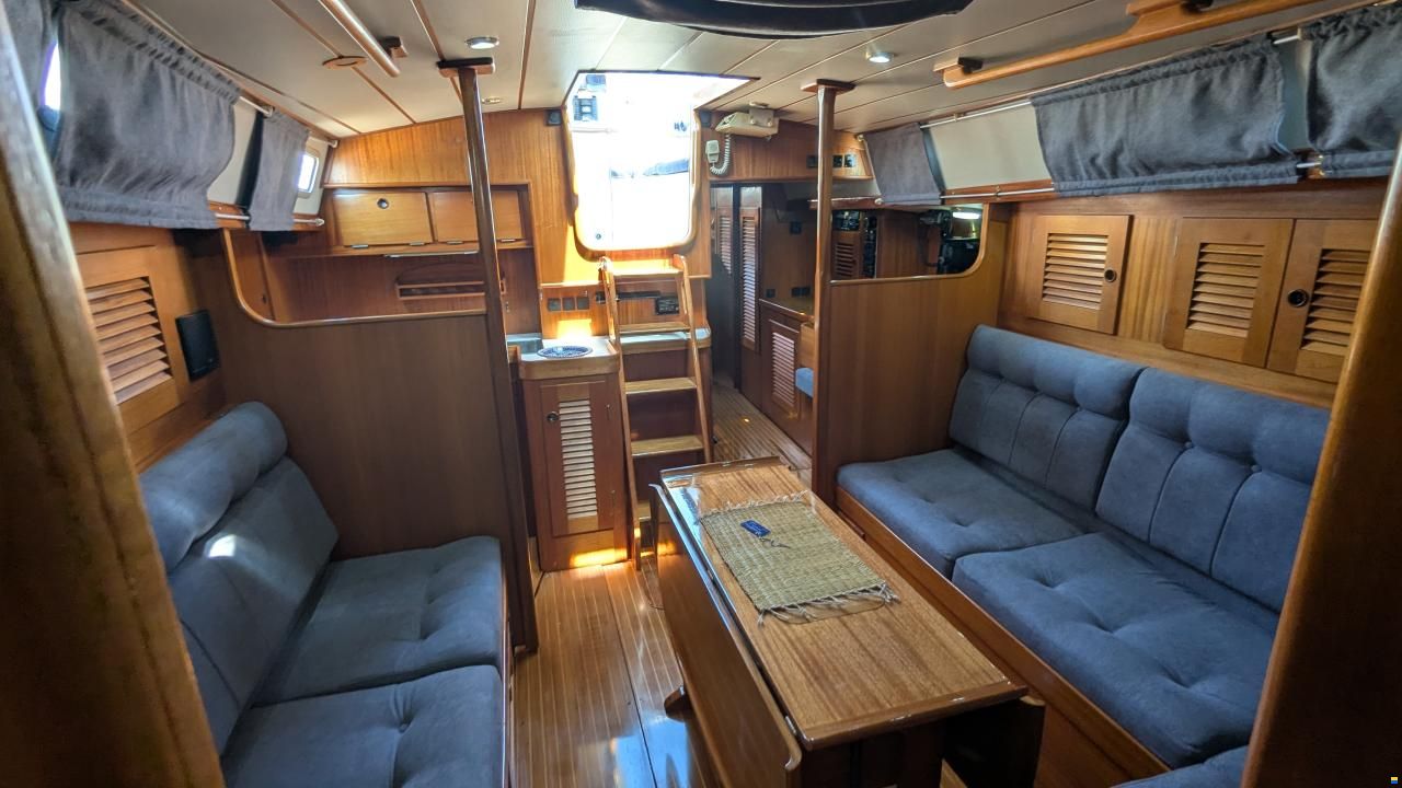 Hallberg-Rassy 42-F