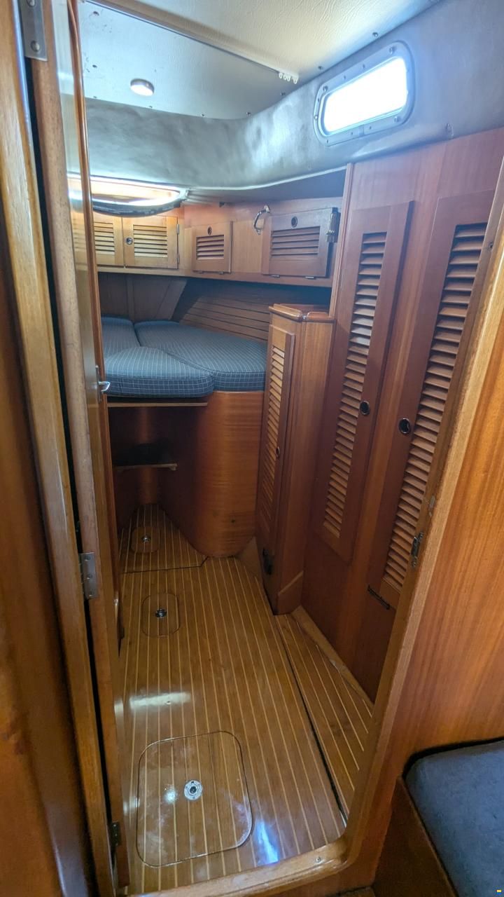 Hallberg-Rassy 42-F