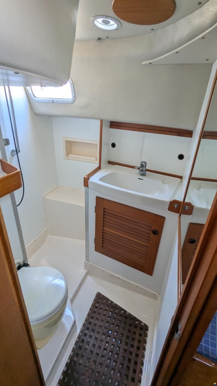 Hallberg-Rassy 42-F