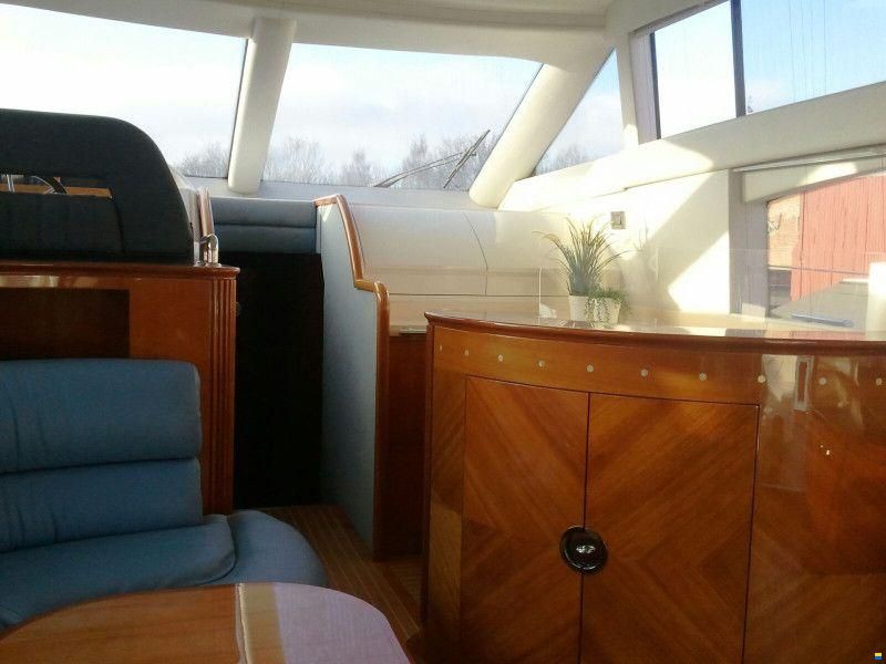 Azimut 52 Fly