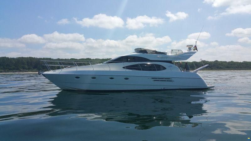 Azimut 52 Fly