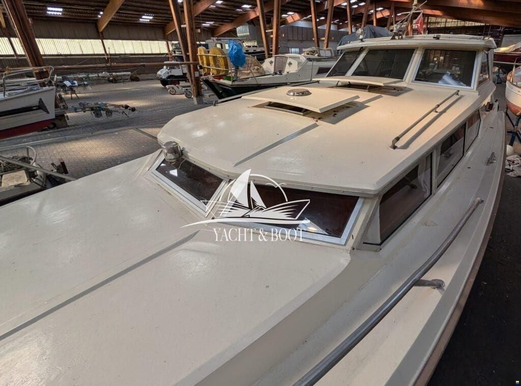 Fjord 30 Cabin