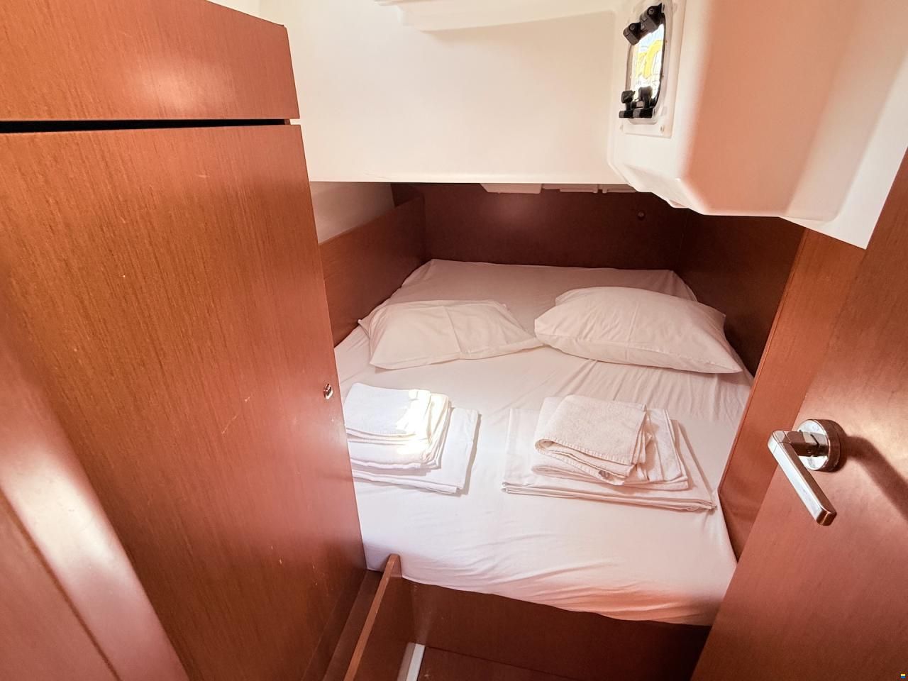 Beneteau Oceanis 35