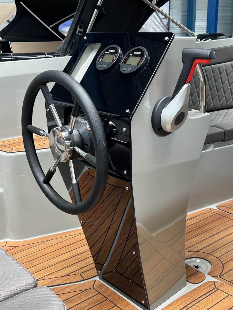 Topcraft 627 Tender