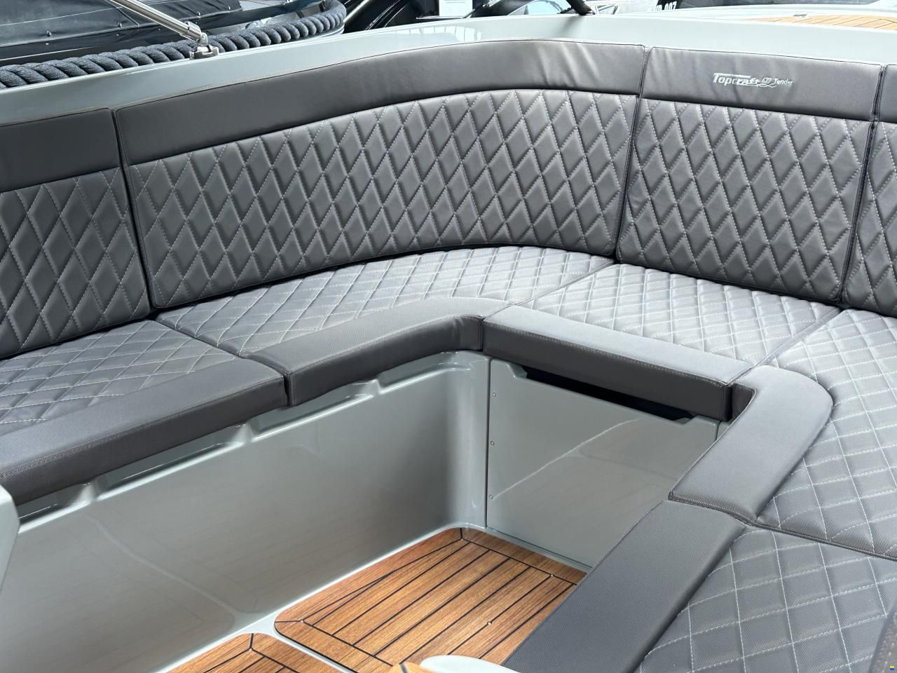 Topcraft 627 Tender
