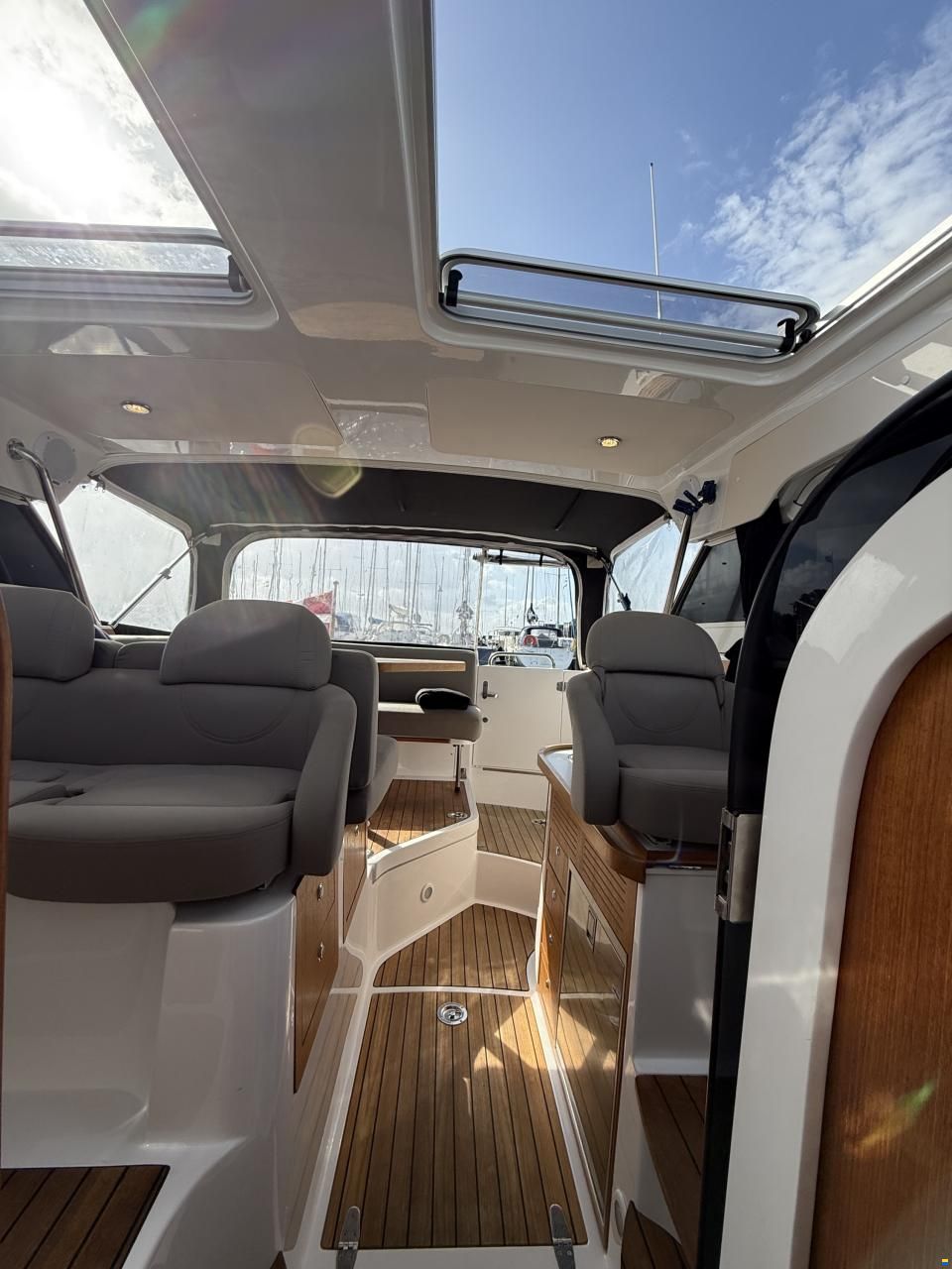 Aquador 27 HT