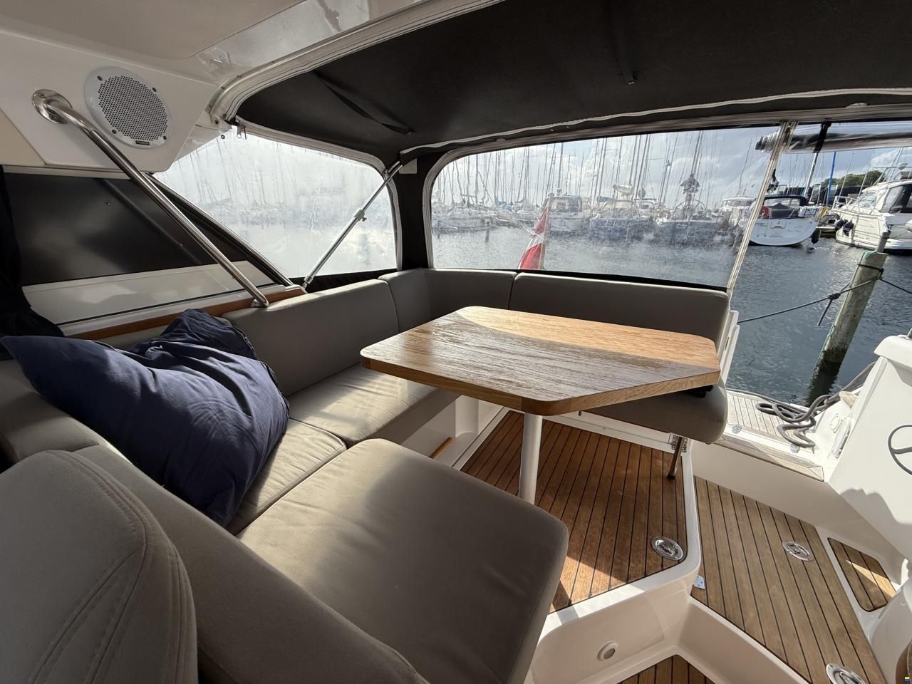 Aquador 27 HT