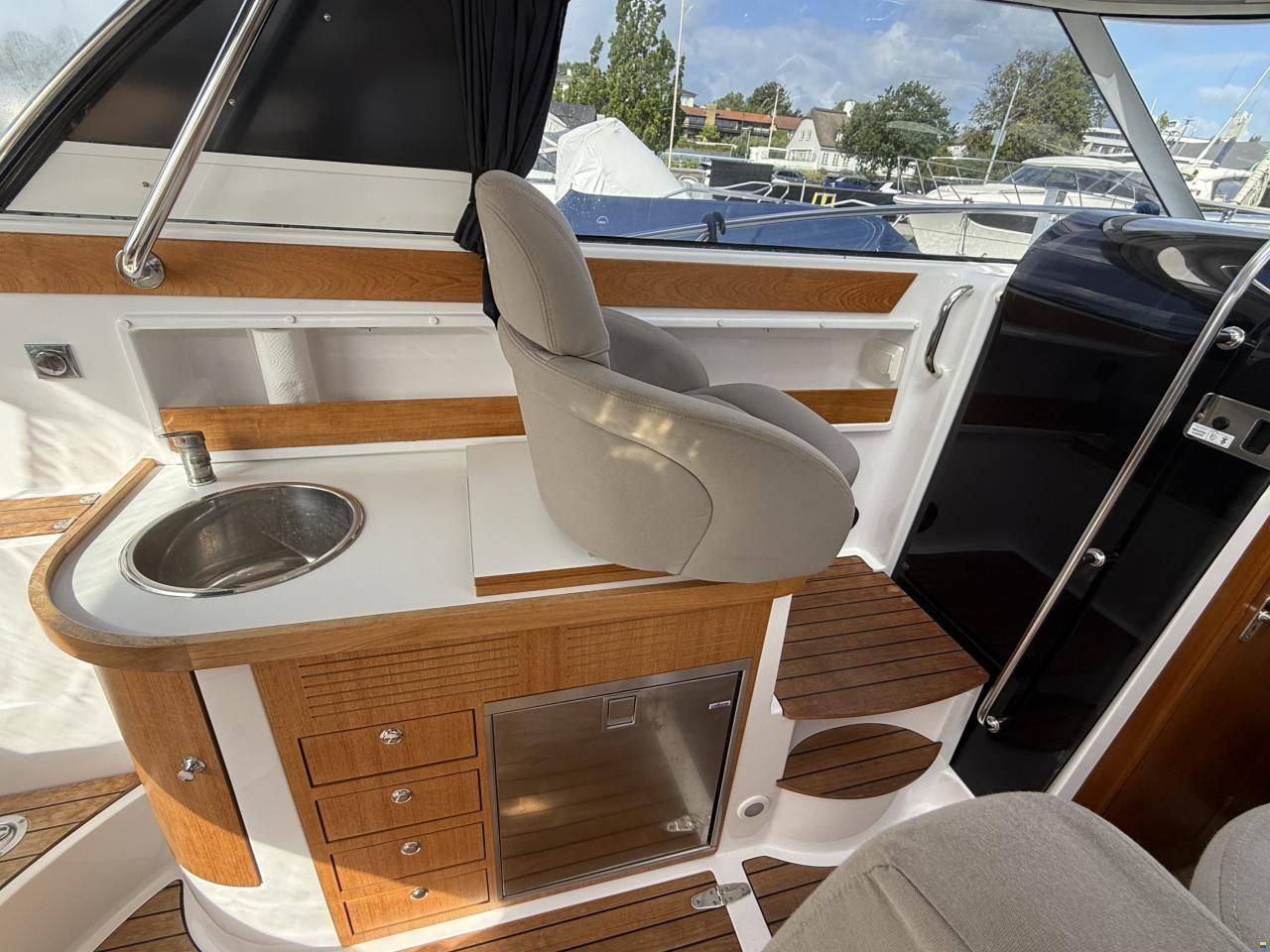 Aquador 27 HT