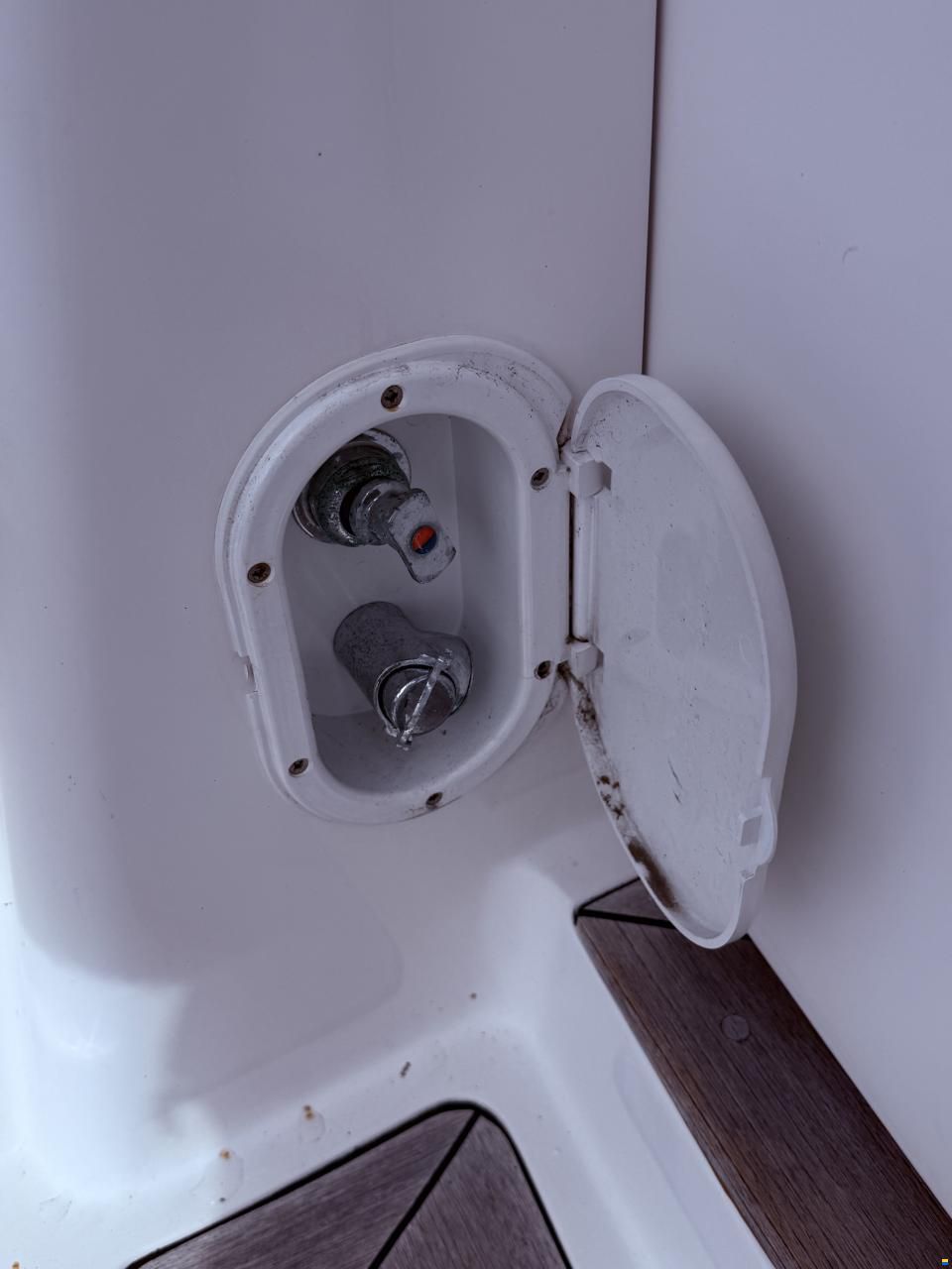 Aquador 27 HT