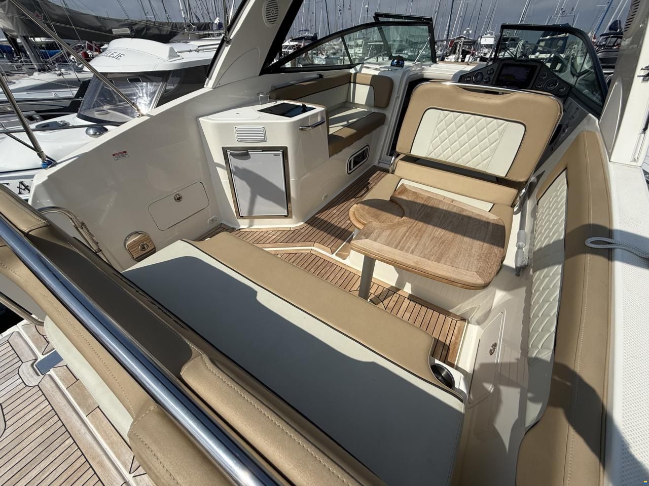 Bayliner Ciera 8