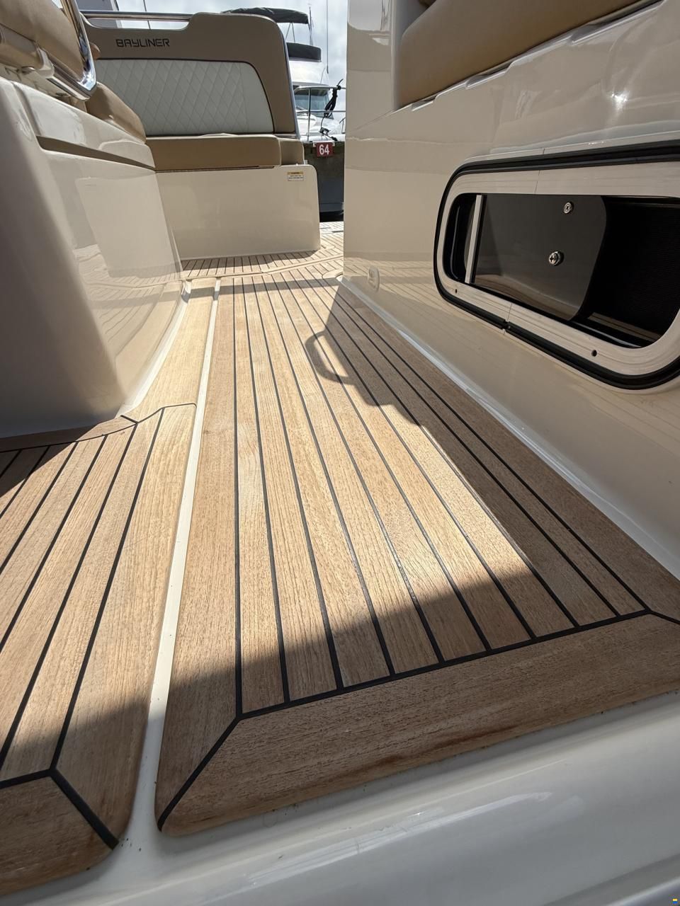 Bayliner Ciera 8
