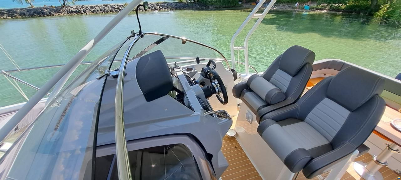 Jeanneau Cap Camarat 9.0 WA