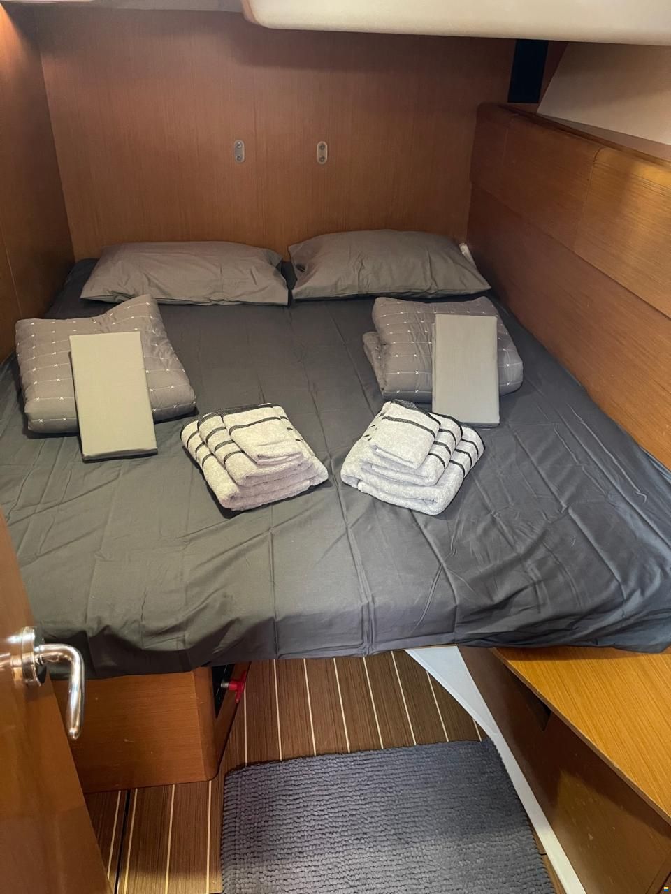 Jeanneau 53