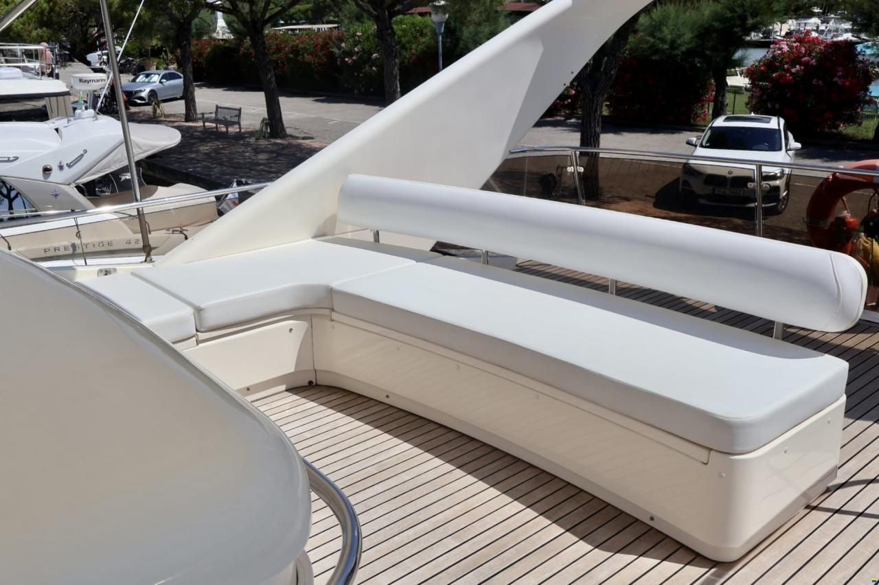 Fairline Squadron 62