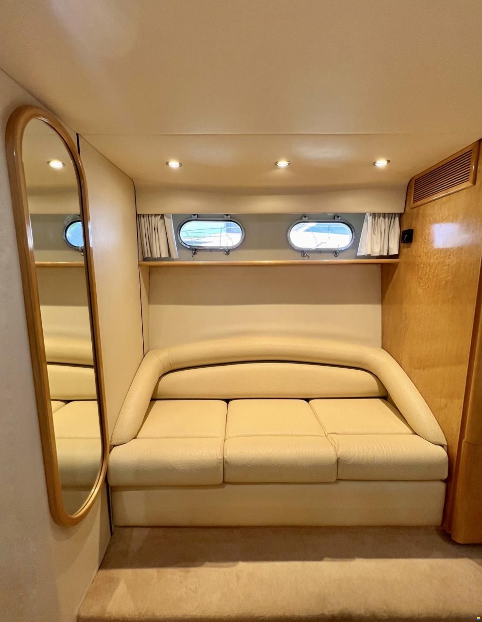 Fairline Squadron 62