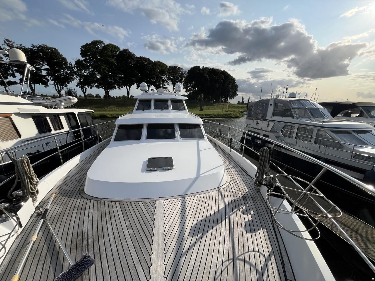 Pacific Allure 155
