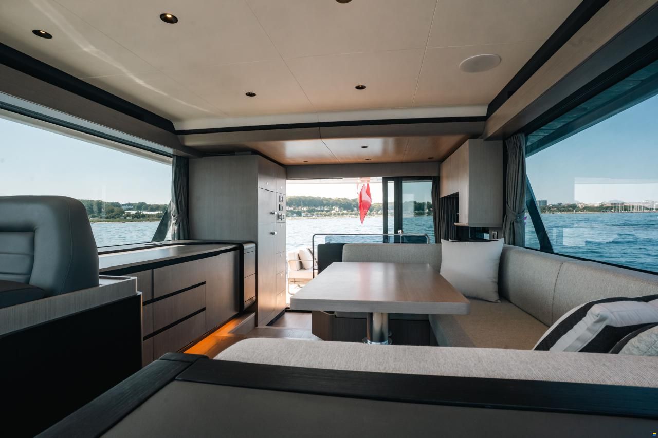 Sirena 48