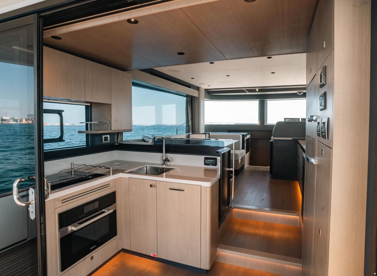 Sirena 48