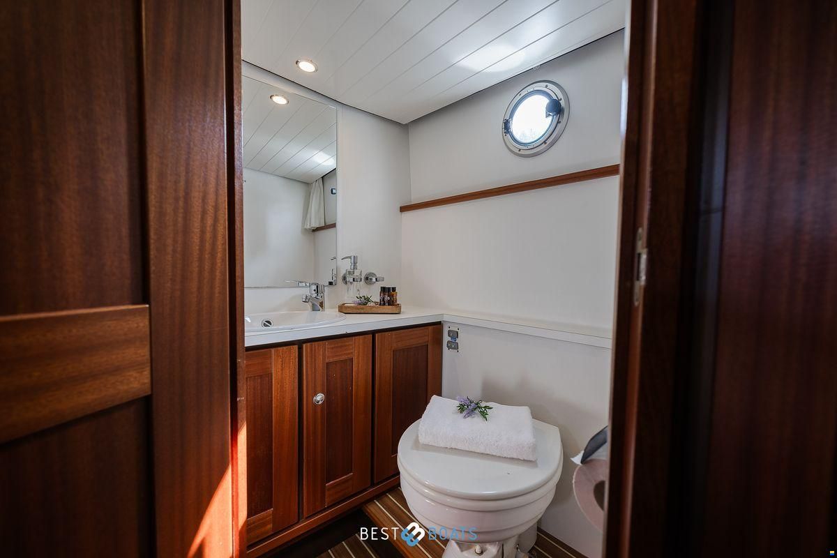Linssen Classic Sturdy 32 AC