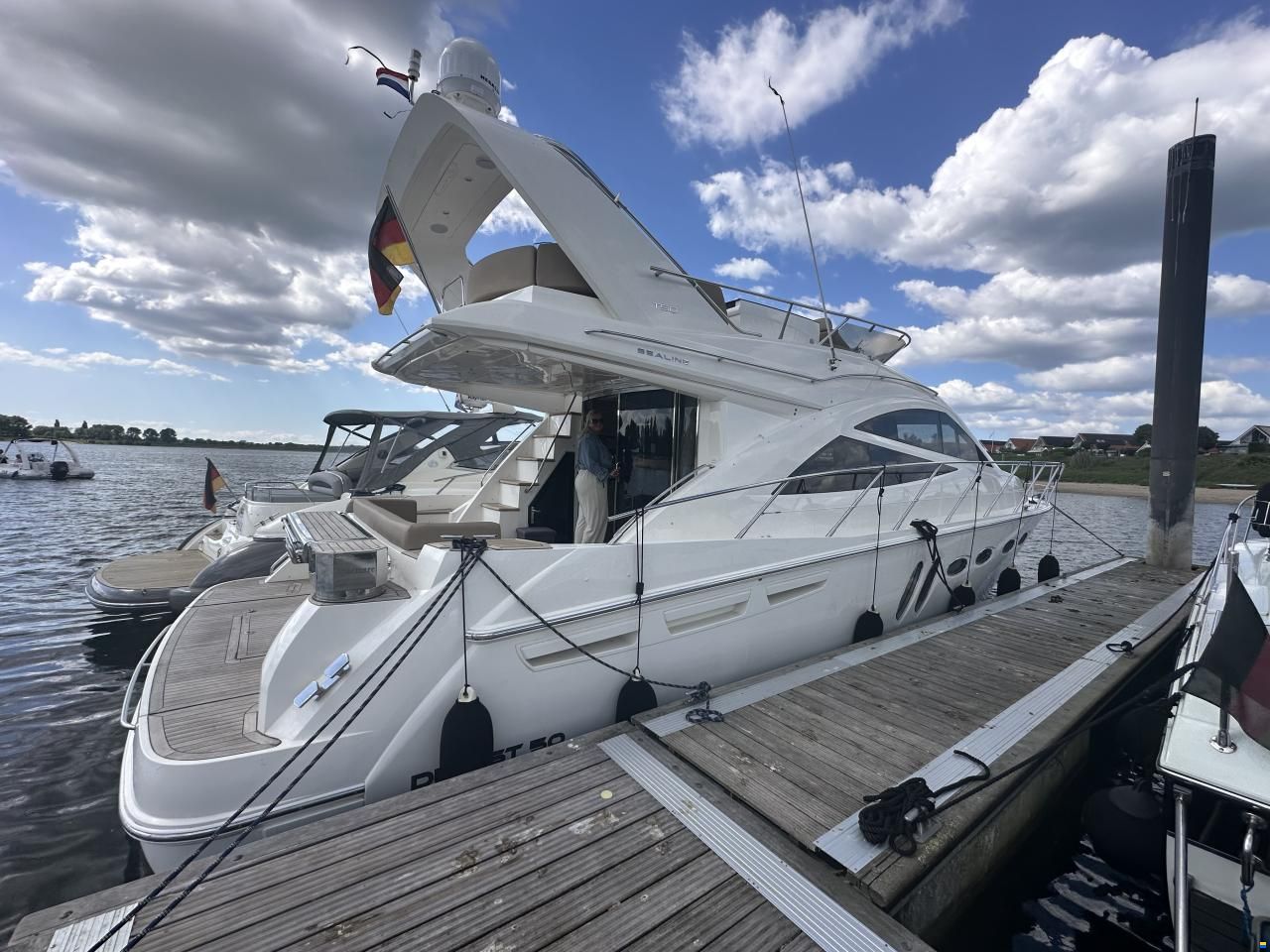 Sealine T50