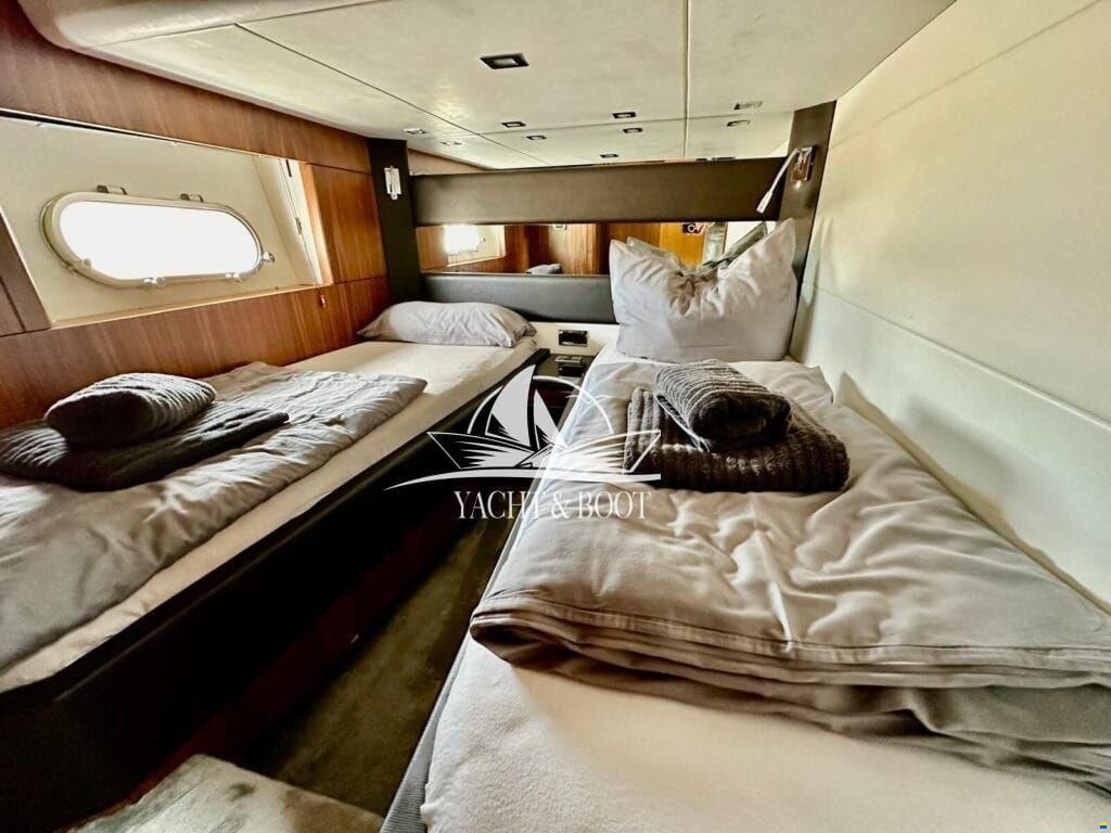 Sunseeker Predator 74 Sports Fly