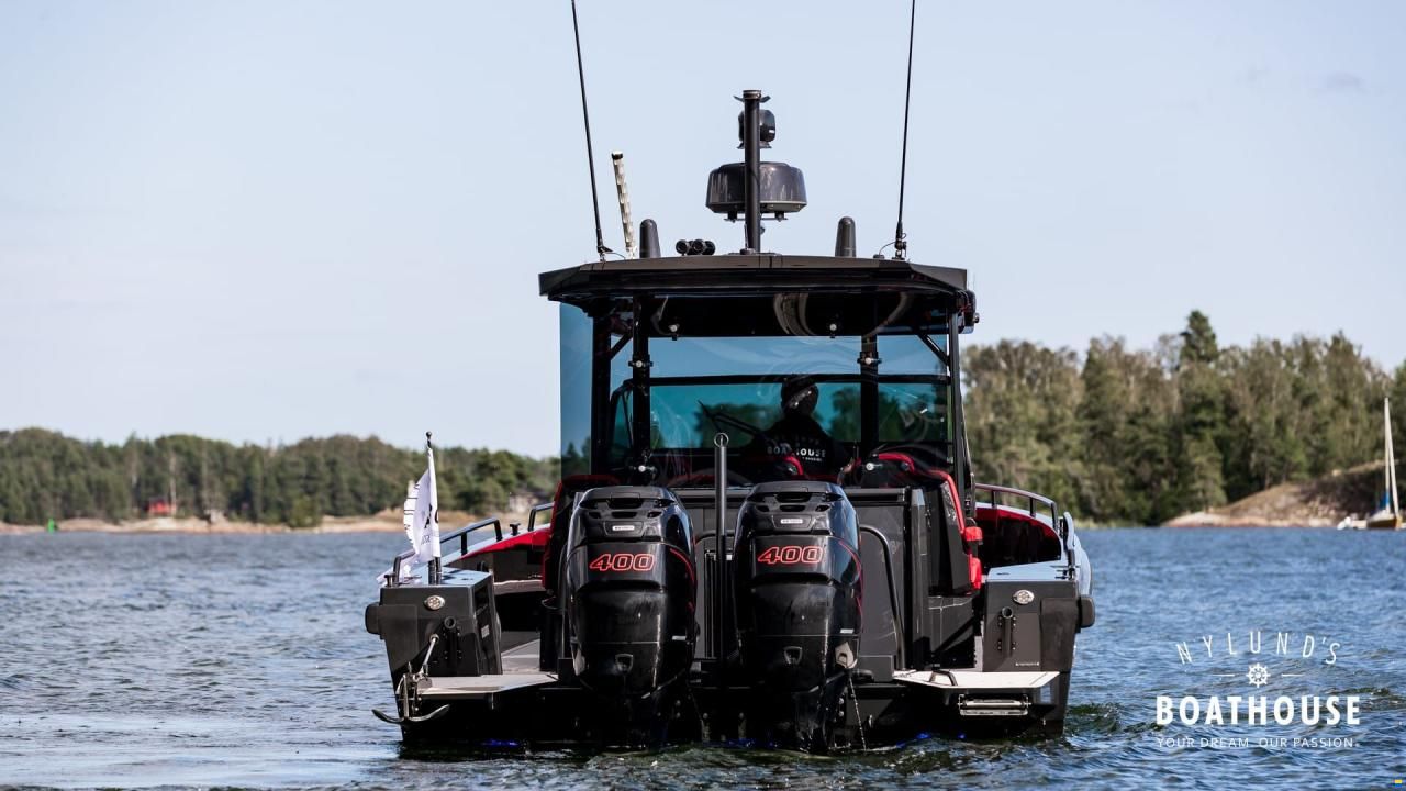 Axopar Brabus Shadow 800