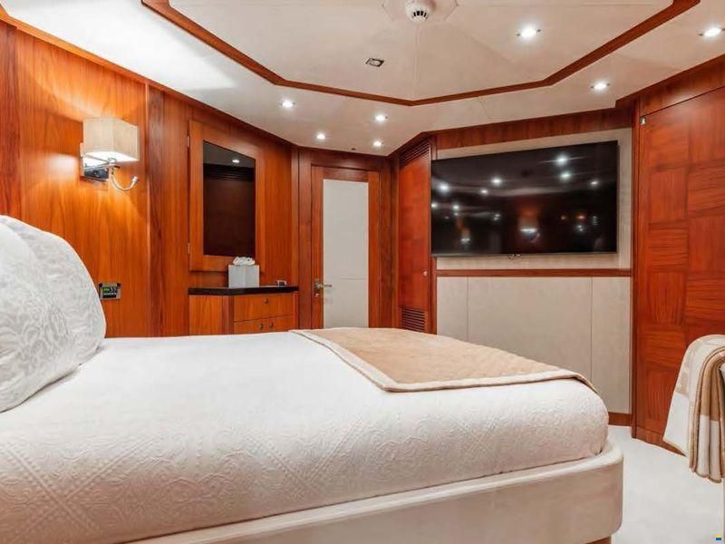 Sunseeker 37 Metre Yacht