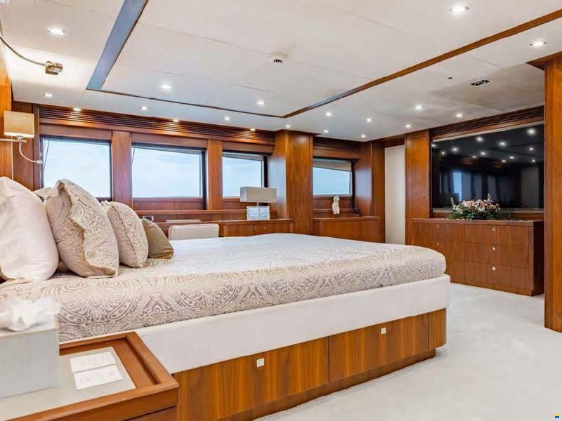 Sunseeker 37 Metre Yacht