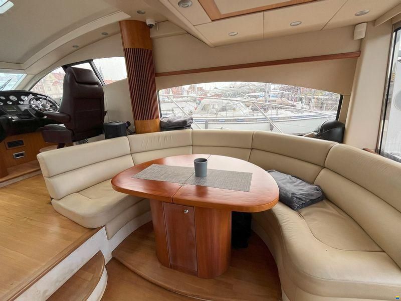 Sunseeker Predator 52