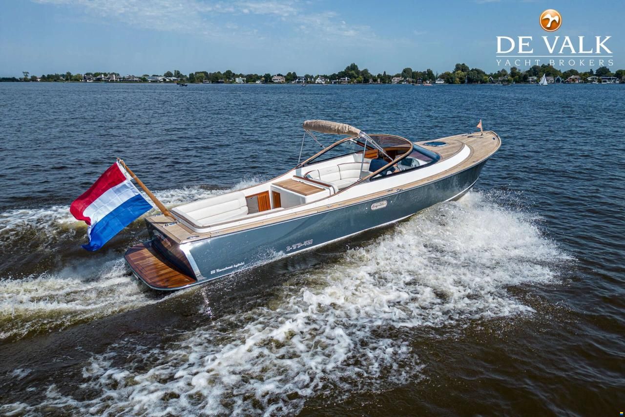 Long Island 33 Runabout