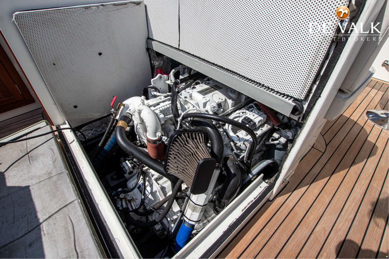 Long Island 33 Runabout