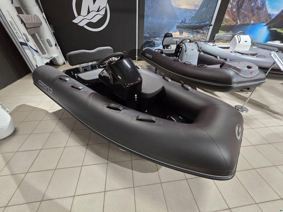 Grand 330 Ultimate Black Edition