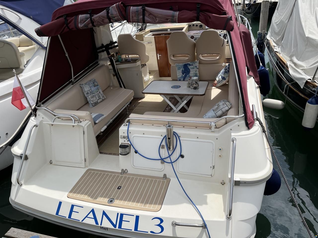 Fjord Dolphin 975