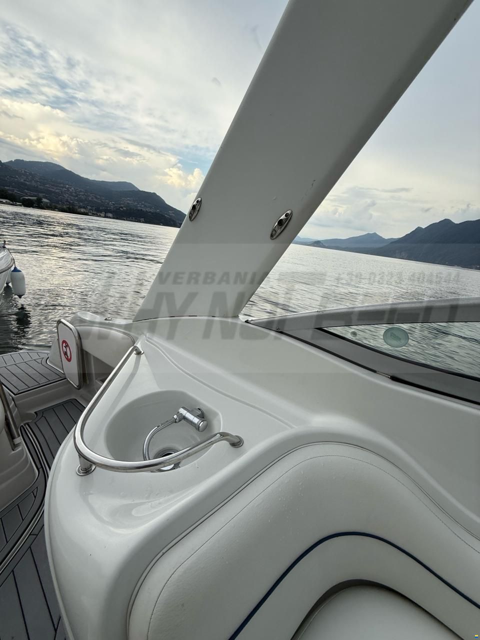 Crownline 270 CR