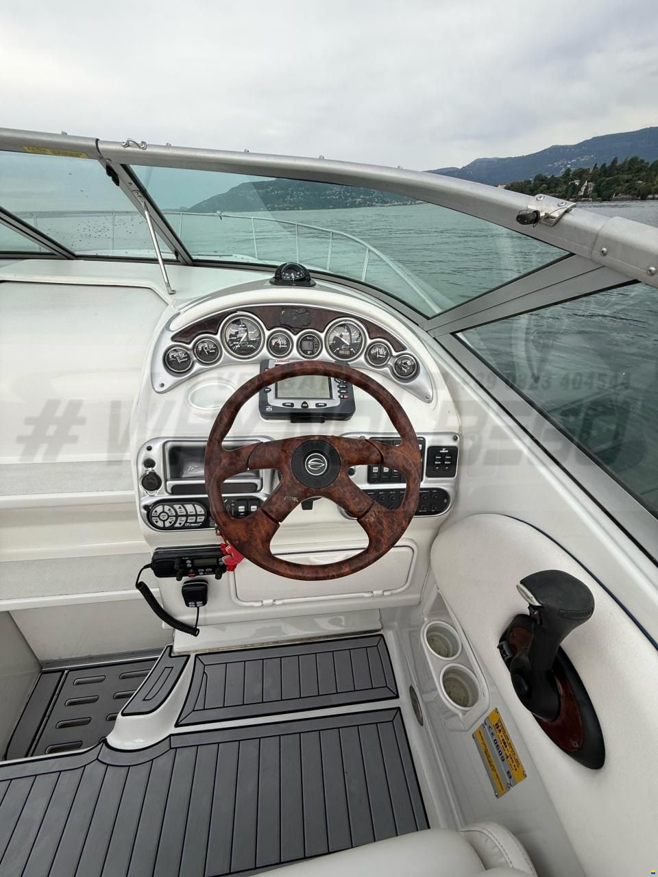 Crownline 270 CR