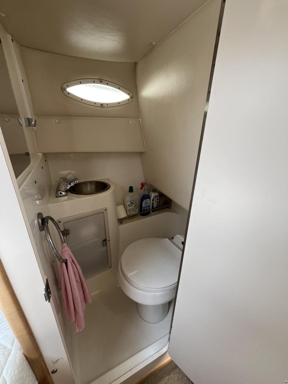 Wellcraft Martinique 2400