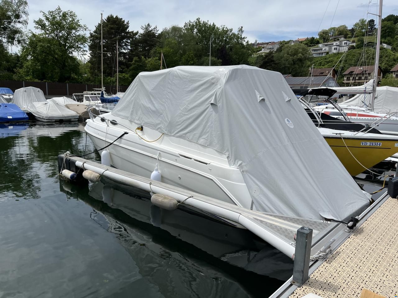 Wellcraft Martinique 2400