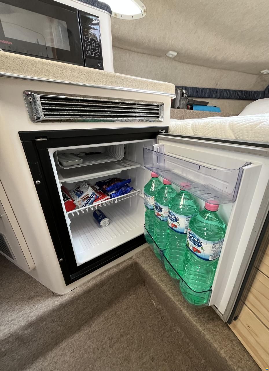 Wellcraft Martinique 2400