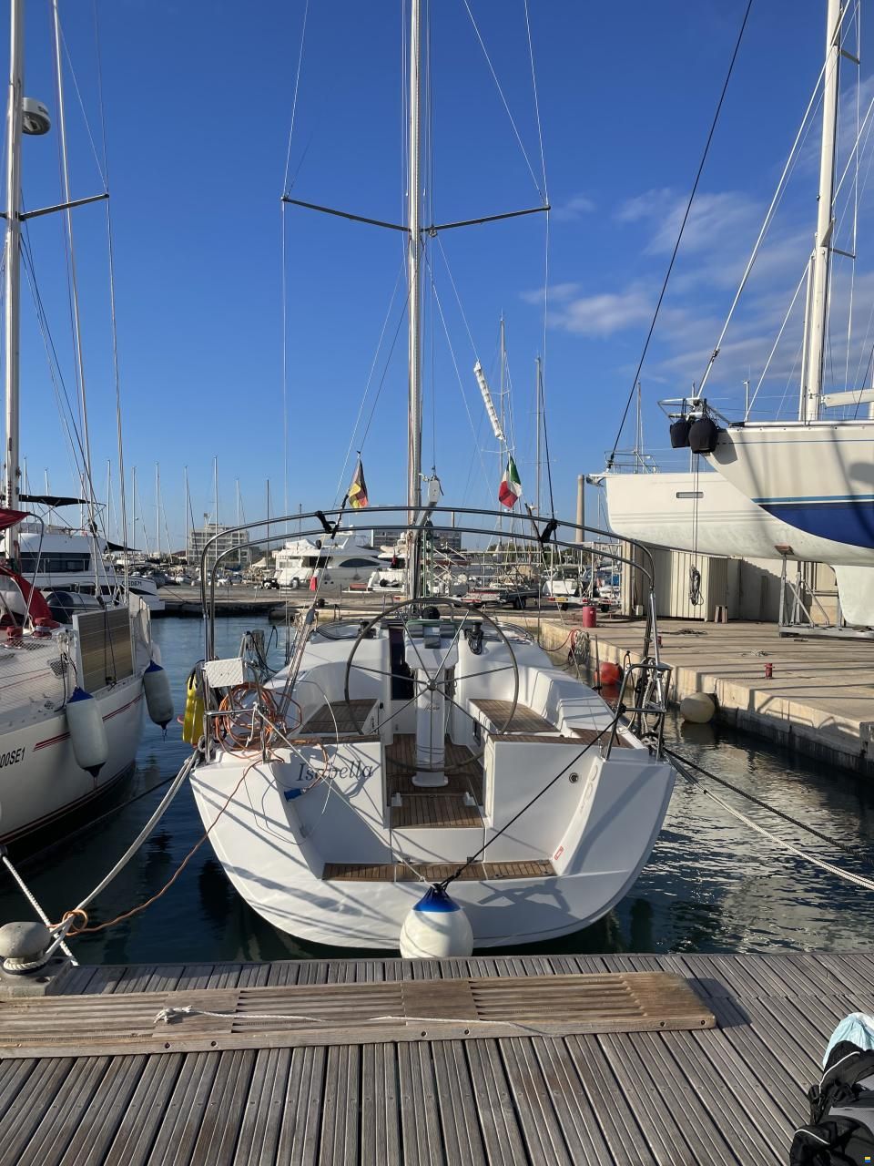 Hanse 325