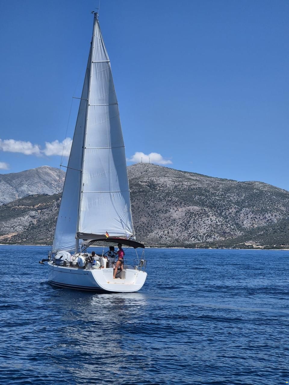 Hanse 325