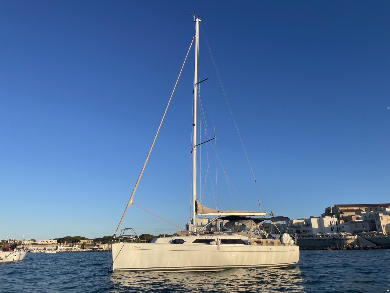 Hanse 325