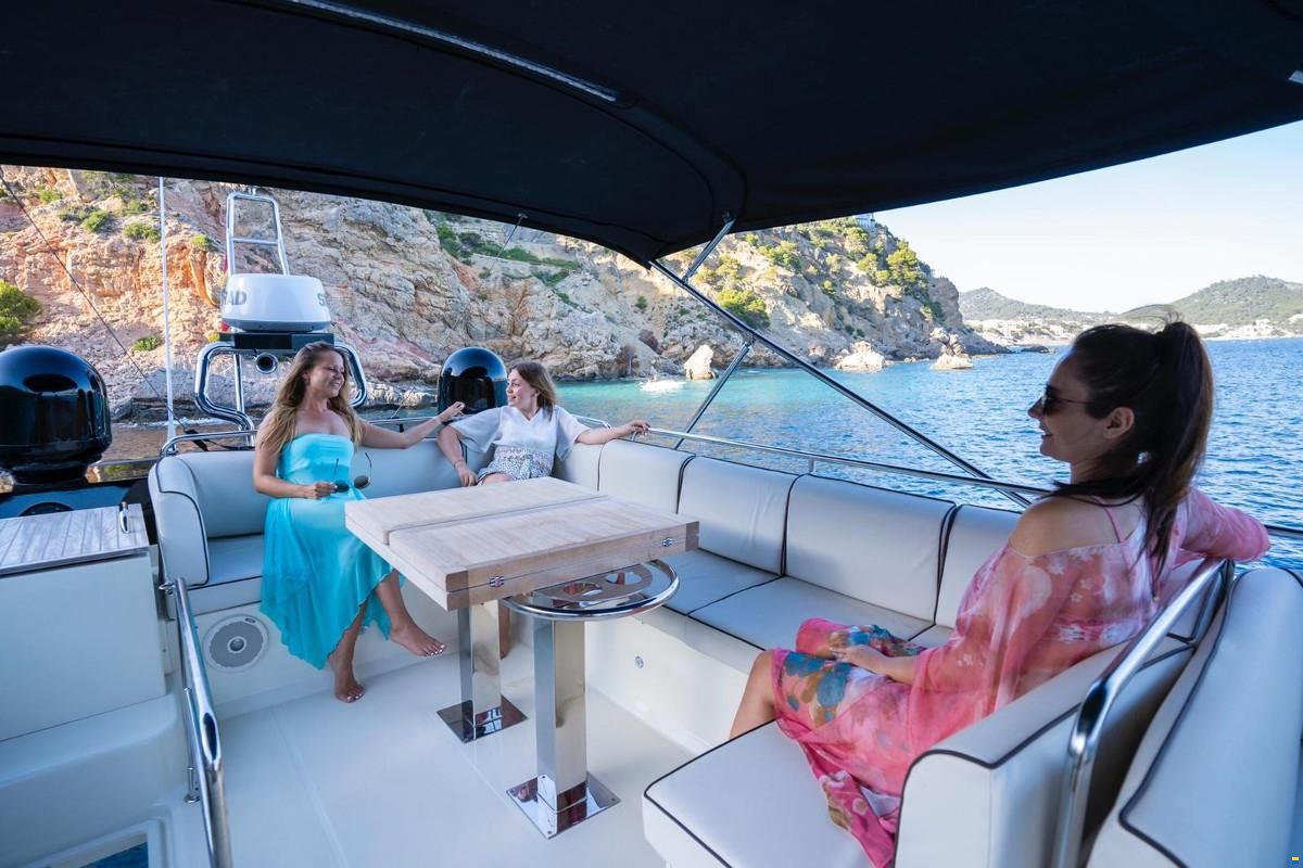 Monte Carlo Yachts 5