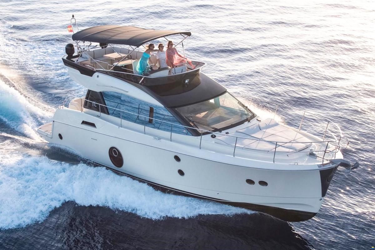Monte Carlo Yachts 5