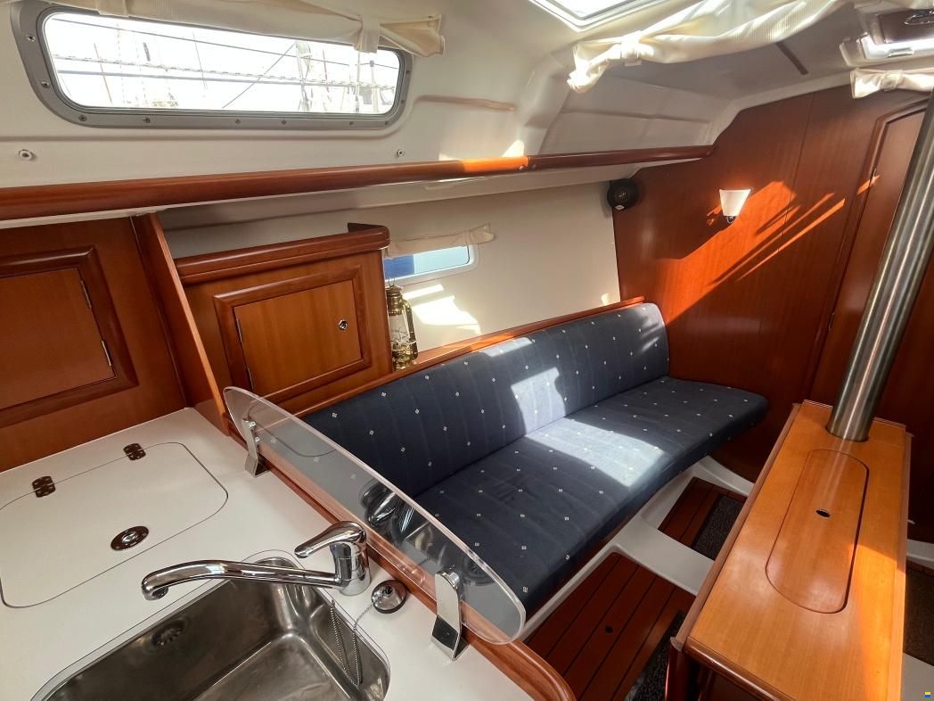Beneteau Oceanis 323 Clipper