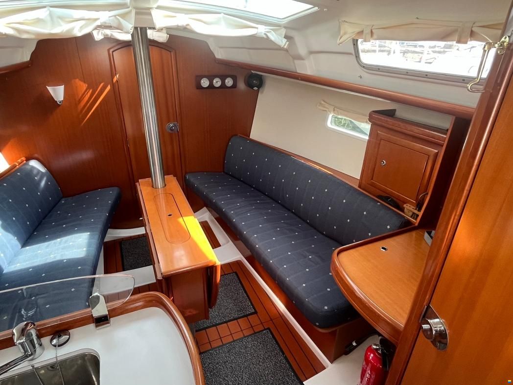 Beneteau Oceanis 323 Clipper